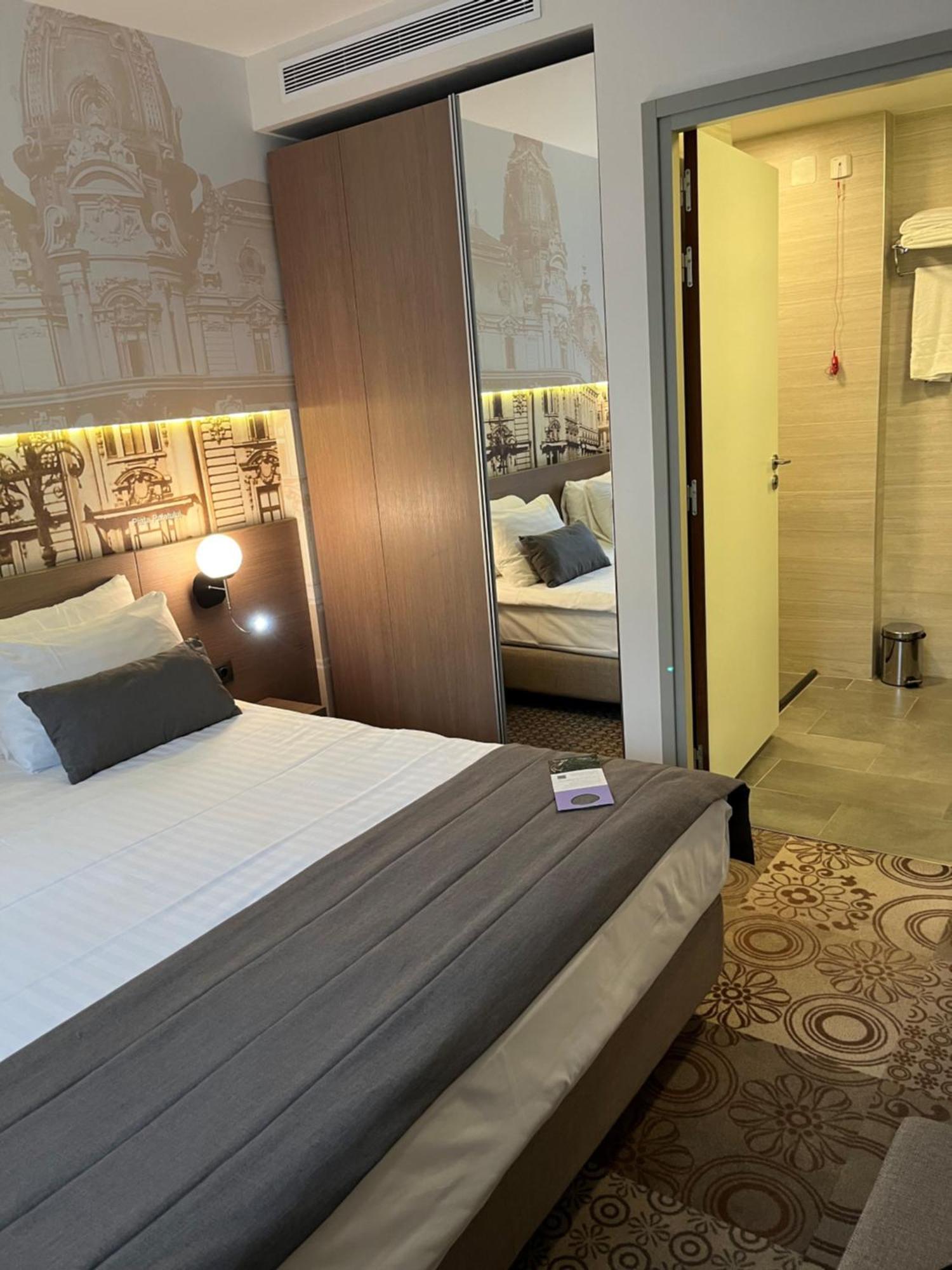 Mercure Bucharest City Center Bagian luar foto