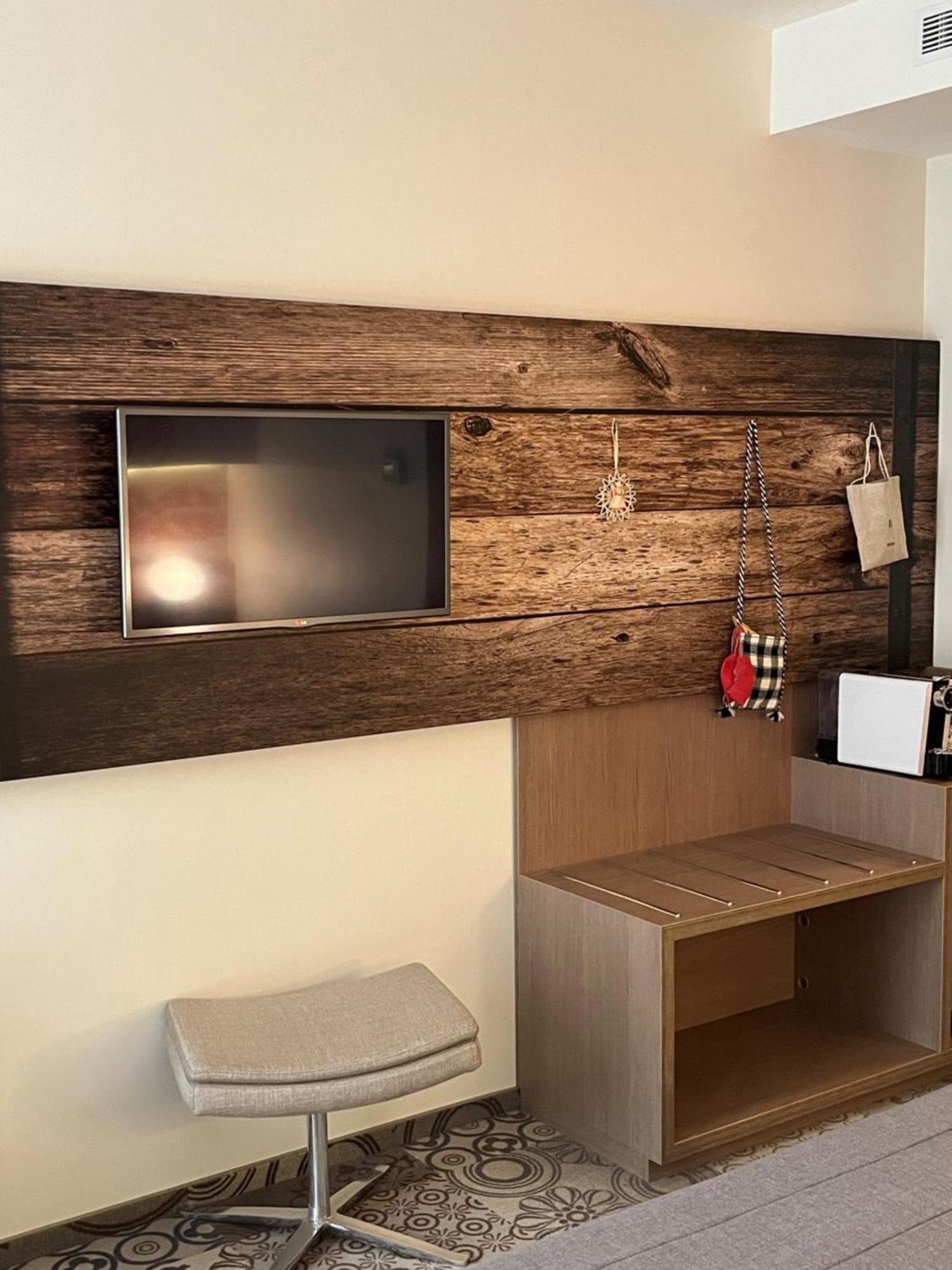 Mercure Bucharest City Center Bagian luar foto