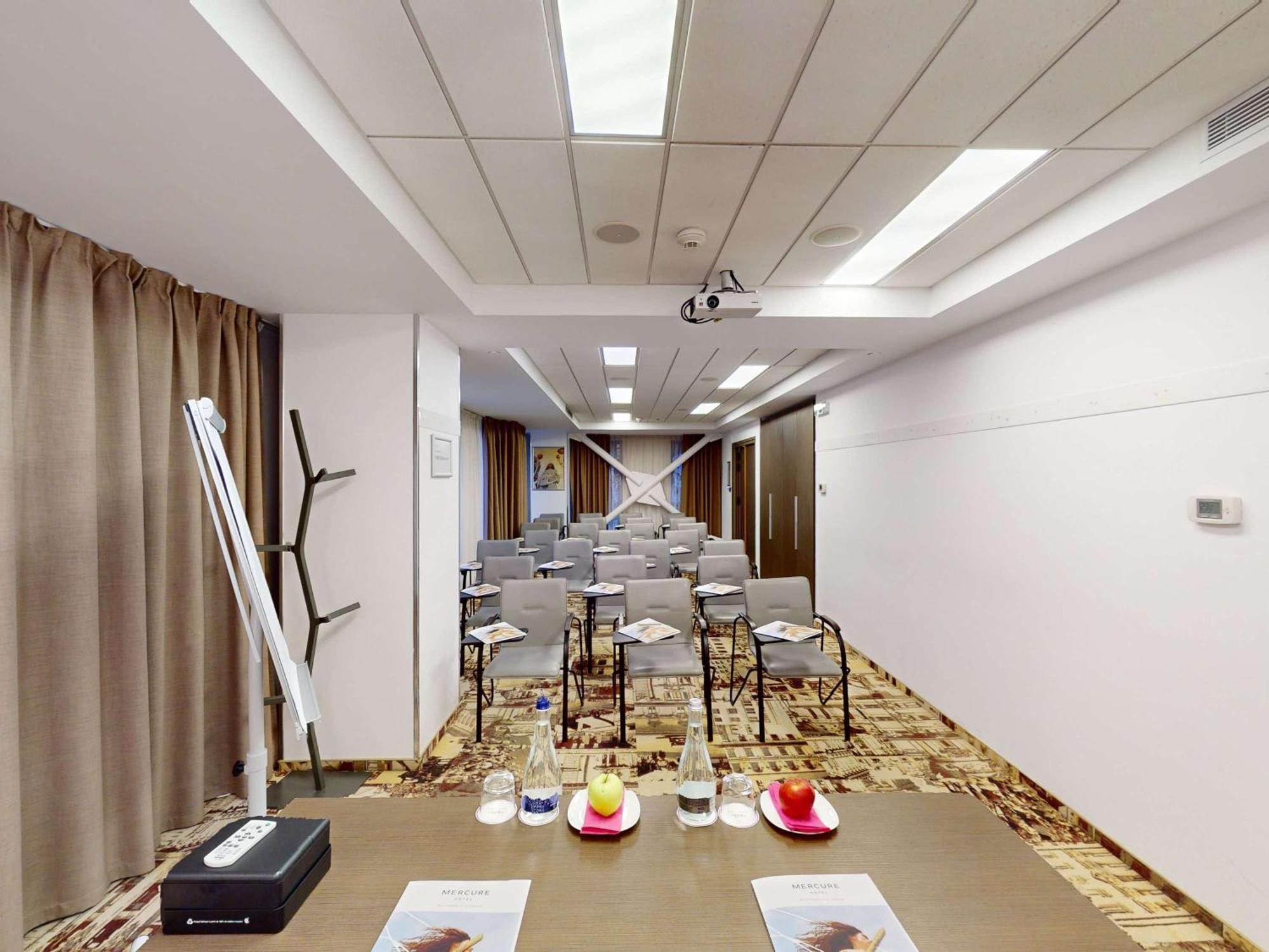 Mercure Bucharest City Center Bagian luar foto