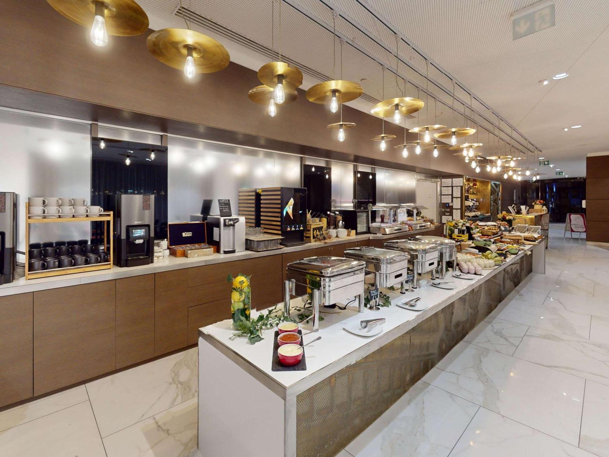 Mercure Bucharest City Center Bagian luar foto