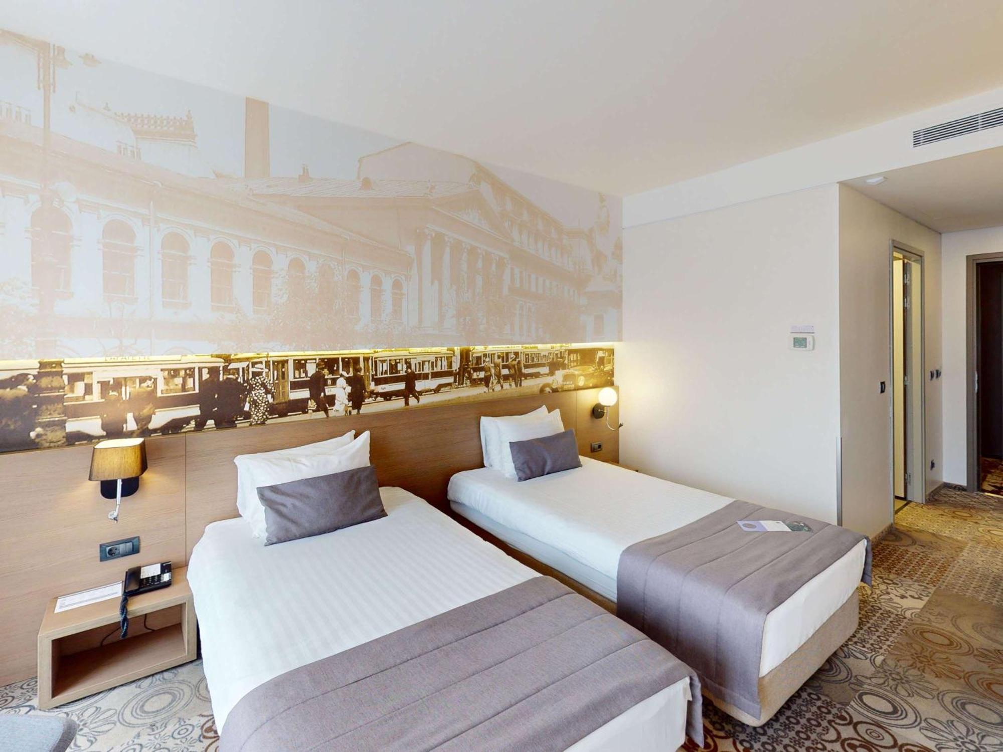 Mercure Bucharest City Center Bagian luar foto